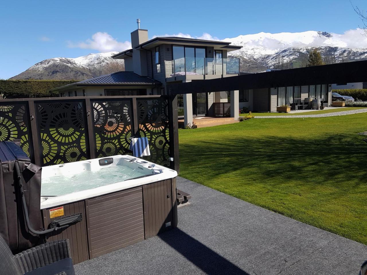 Copper Beech Wanaka - Luxury Accommodation Zewnętrze zdjęcie